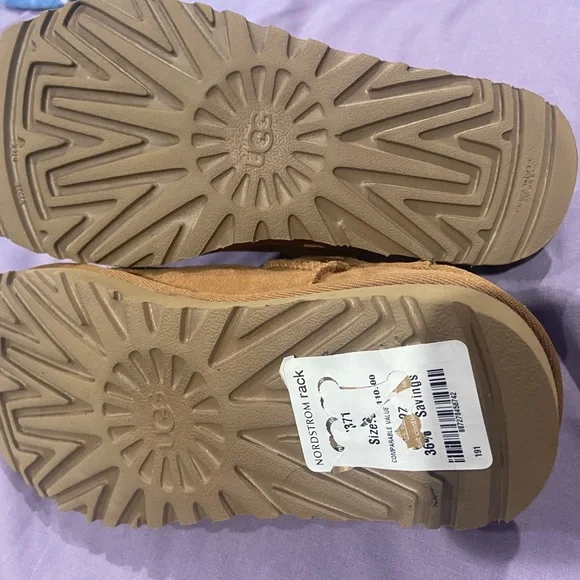 UGG sandals - Picture 6 of 7